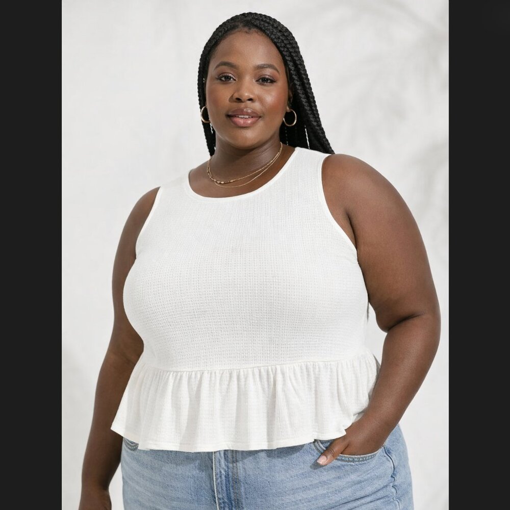 Torrid Crop Tank Top 4X 26 White Textured Knit Ruffle Hem Sleeveless Beachy NWT